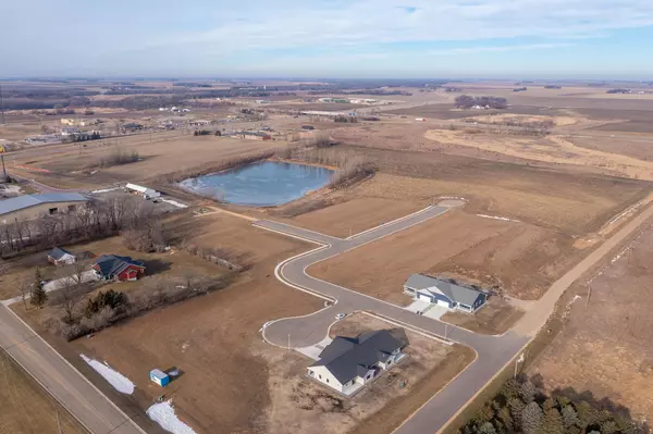 Blue Earth, MN 56013,109 Bluestem DR