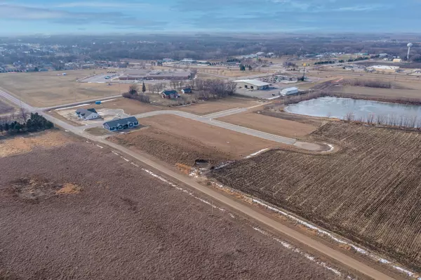 Blue Earth, MN 56013,113 Bluestem DR