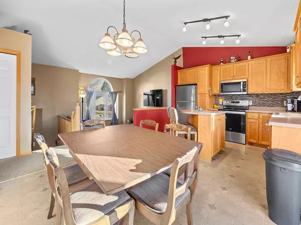 Cambridge, MN 55008,3542 Maple DR S