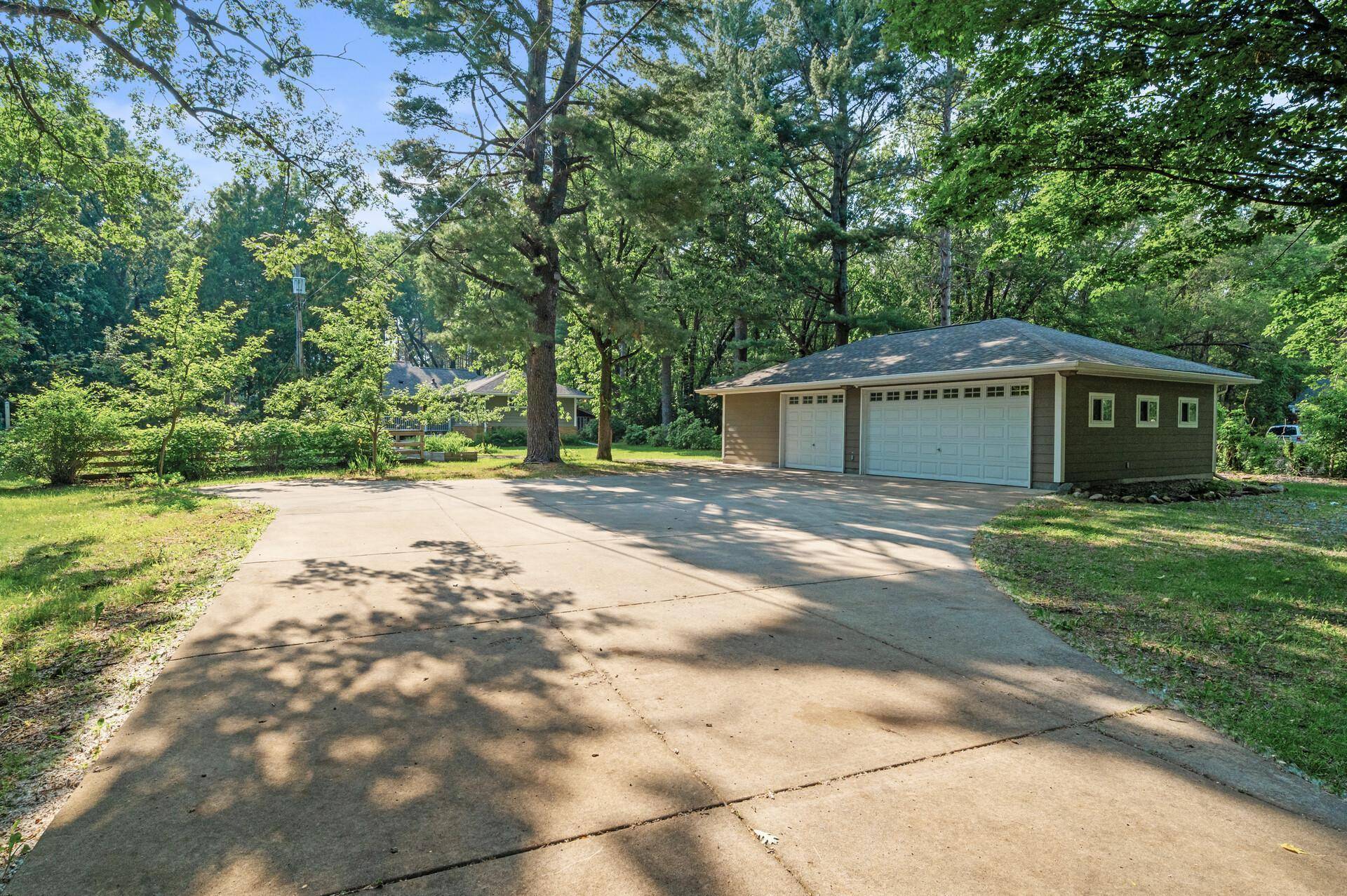 Shoreview, MN 55126,5169 Hodgson RD