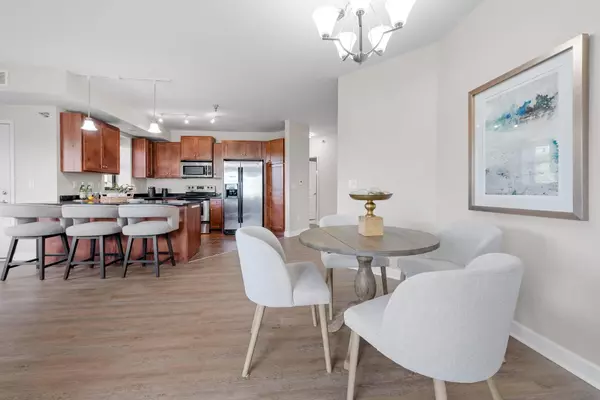 Saint Louis Park, MN 55426,1155 Ford RD #205