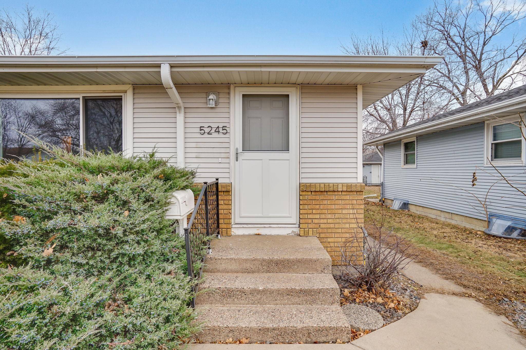 Columbia Heights, MN 55421,5245 4th ST NE