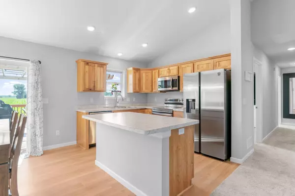 Green Isle, MN 55338,150 Lake Erin DR