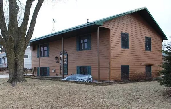Lewiston, MN 55952,615 1st AVE N