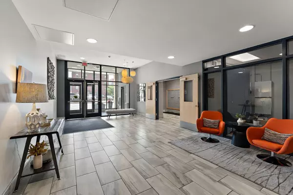 Minneapolis, MN 55415,740 Portland AVE #1109