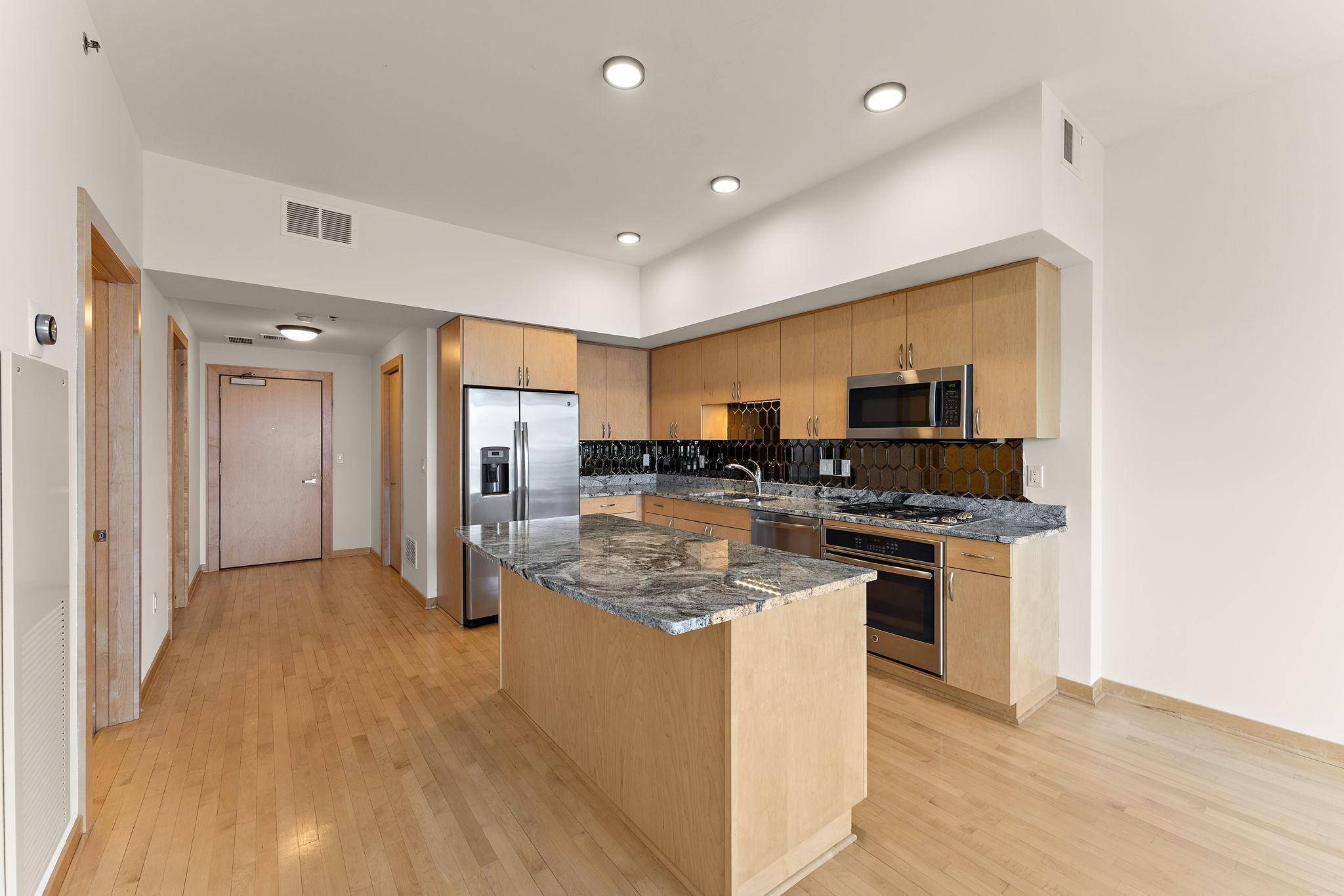 Minneapolis, MN 55415,740 Portland AVE #1109