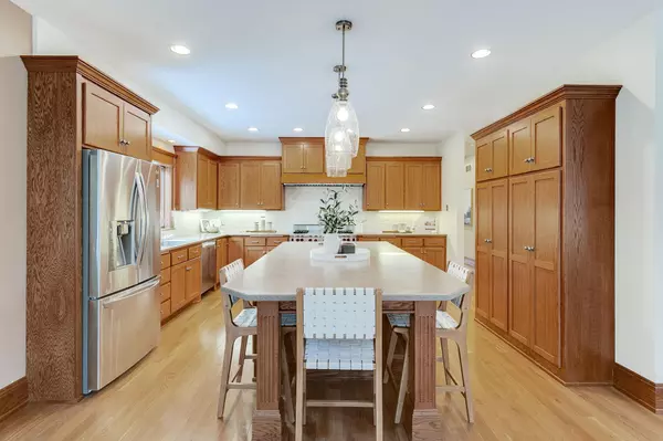 Mahtomedi, MN 55115,670 Griffin CT