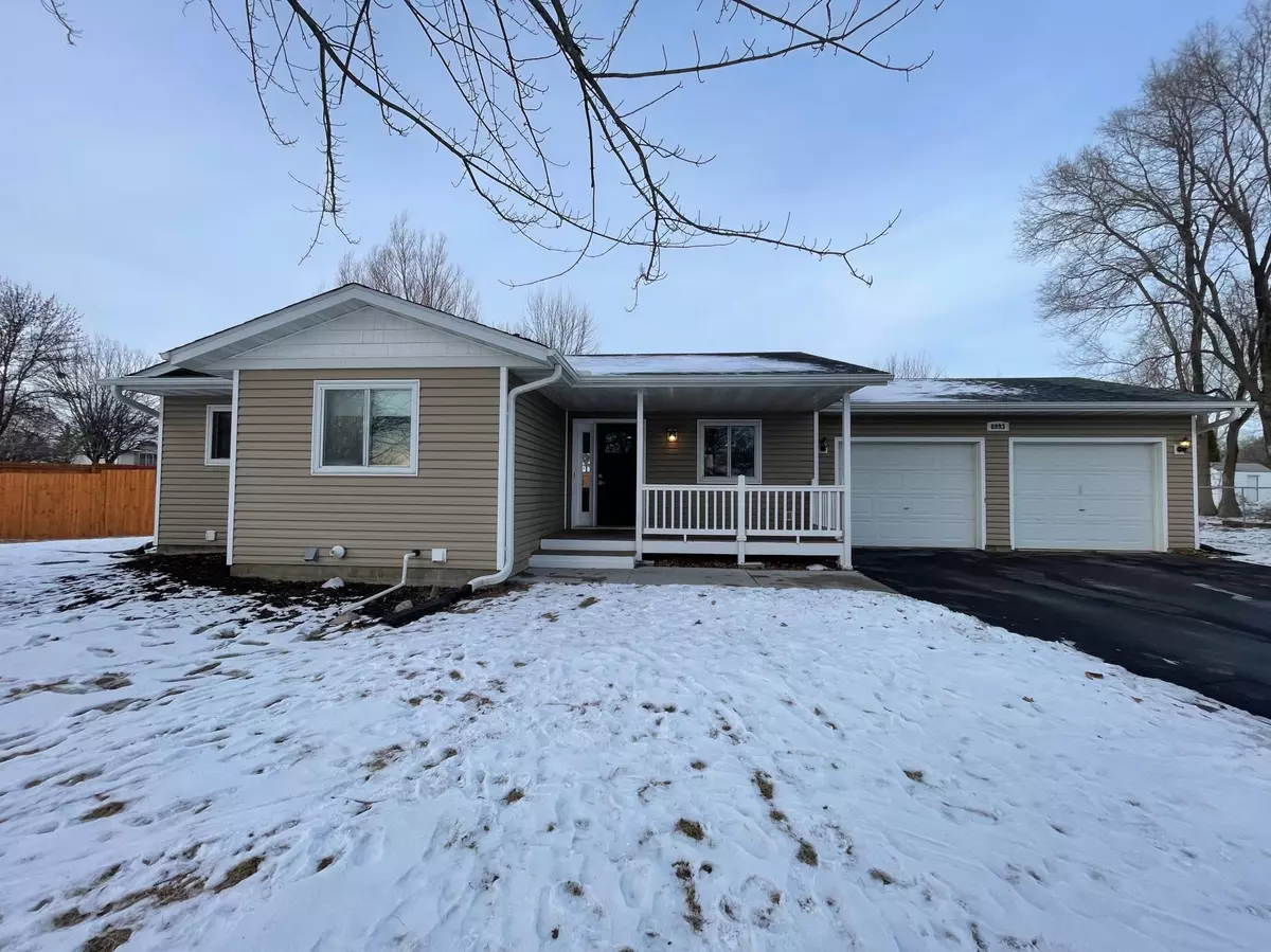 Rockford, MN 55373,8893 Autumn Oaks DR