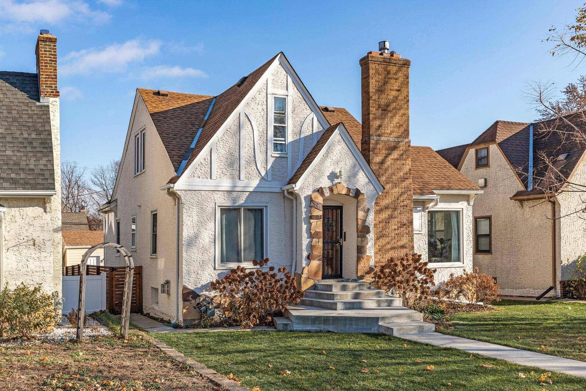 Minneapolis, MN 55407,4317 Portland AVE