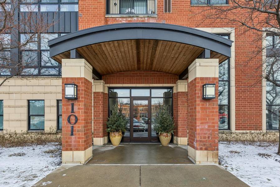 101 Saint Olaf AVE #303, Northfield, MN 55057