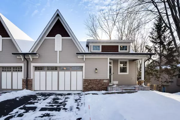 5128 Wild Marsh DR, White Bear Lake, MN 55110