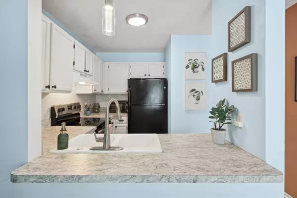 Richfield, MN 55423,1012 W 66th ST