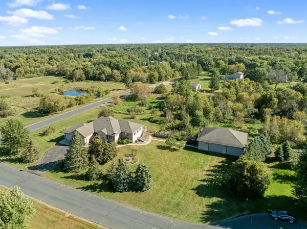 16377 Eidelweiss ST NW, Andover, MN 55304