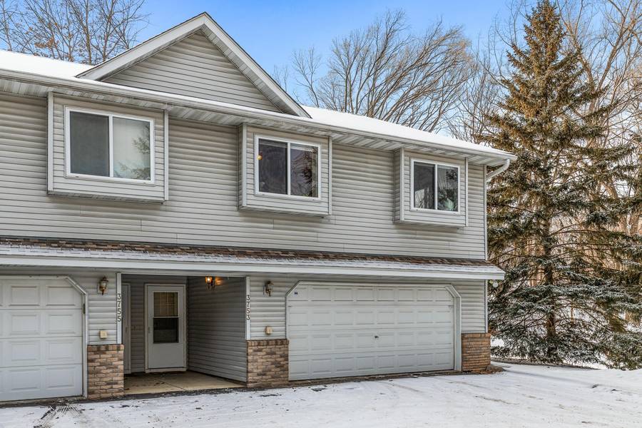 3753 Robin LN, Eagan, MN 55122