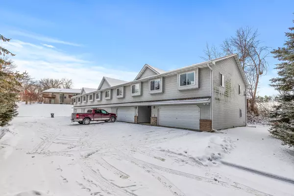 Eagan, MN 55122,3753 Robin LN