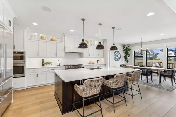 Lakeville, MN 55044,16417 Duluth TRL