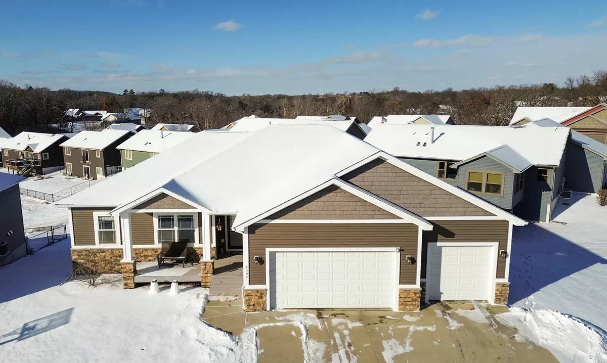 River Falls, WI 54022,2307 Aurora CIR