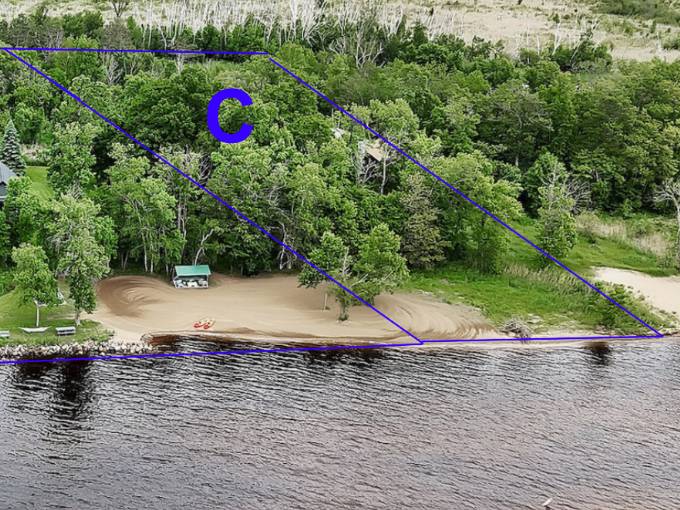 xxxx Walnut RD, Isle, MN 56342