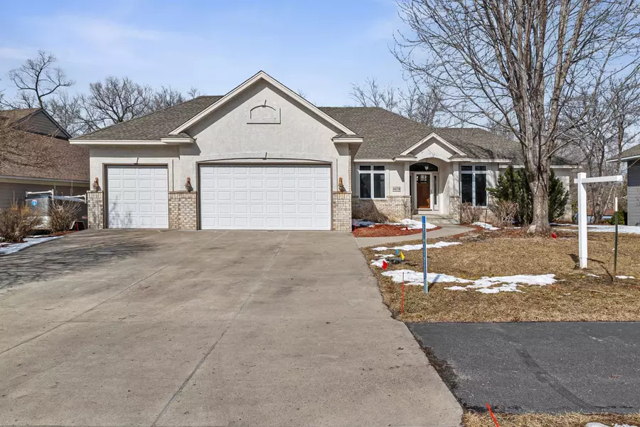 4674 Europa TRL N, Hugo, MN 55038