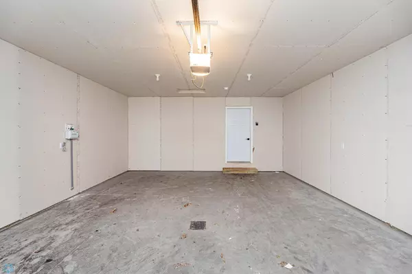Horace, ND 58047,6744 66th AVE S