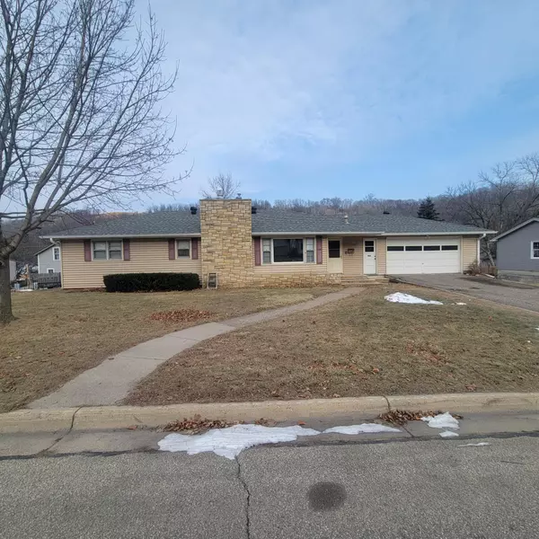 1803 S Park ST, Red Wing, MN 55066