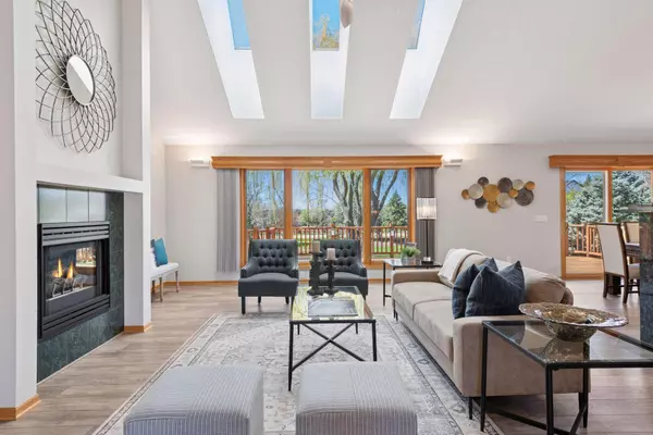 Chanhassen, MN 55317,2329 Boulder RD