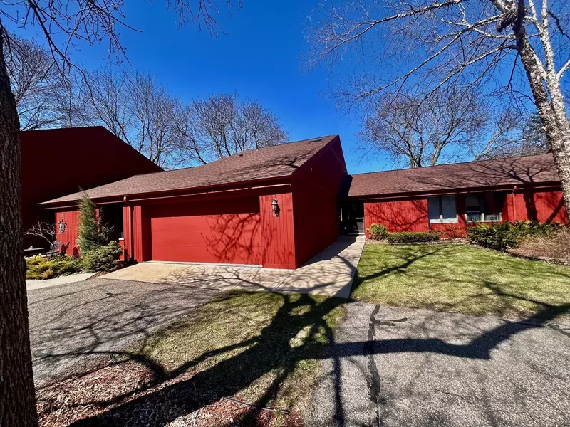 705 Lincoln ST N, Northfield, MN 55057
