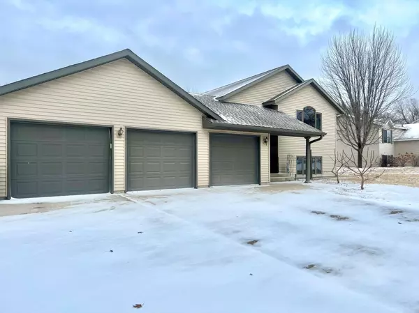 408 Harriet ST, Spicer, MN 56288