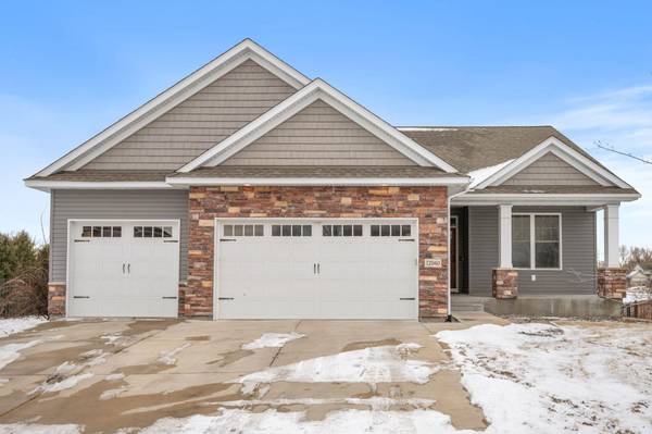 12940 Breckenridge LN, Rogers, MN 55374