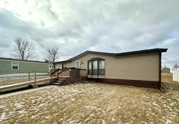 Stewartville, MN 55976,2201 Lark LN NW