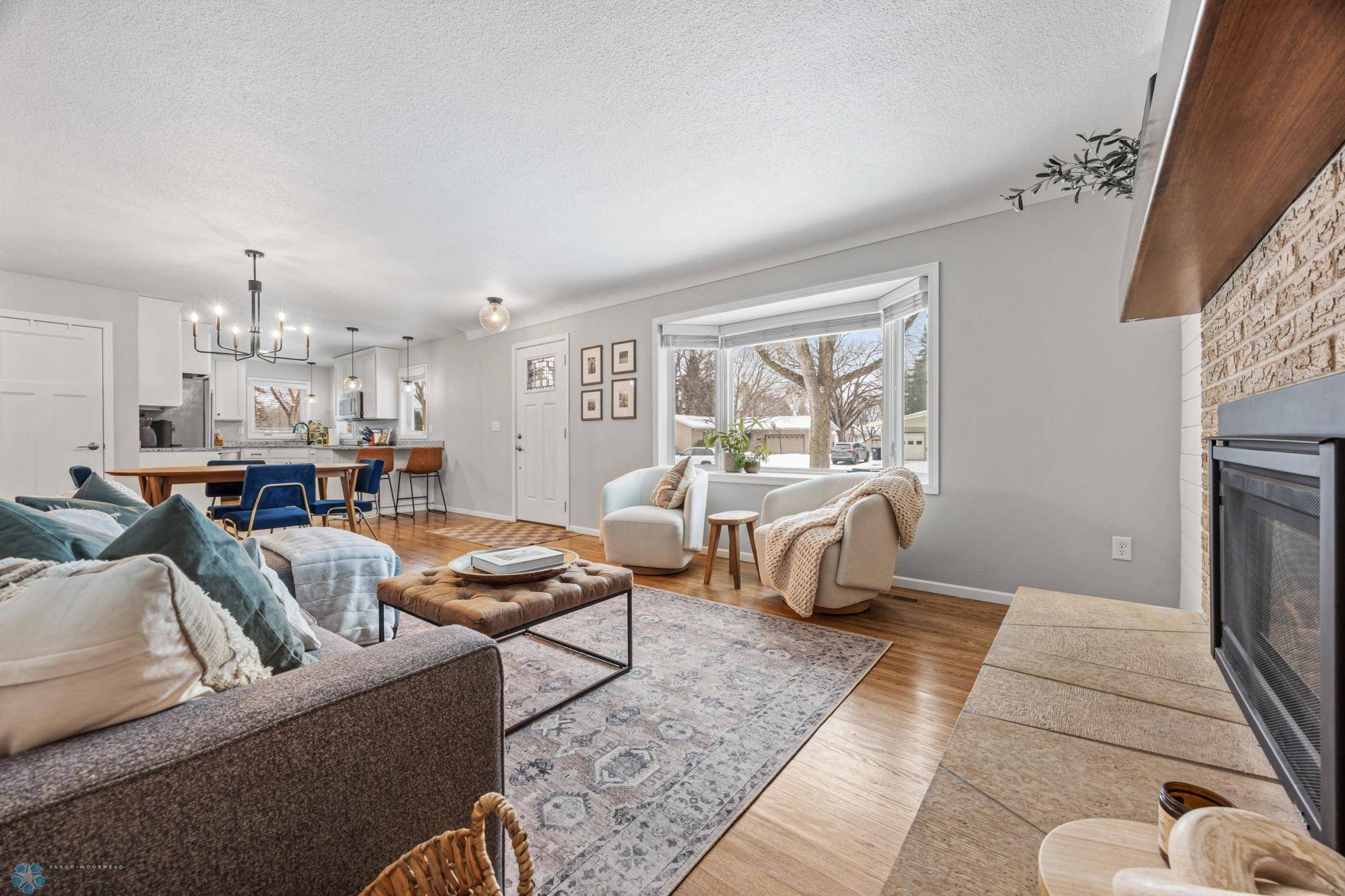 Fargo, ND 58103,809 South DR S