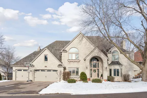 Eden Prairie, MN 55347,9451 Olympia DR