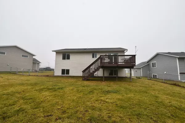 Zumbrota, MN 55992,822 19th ST