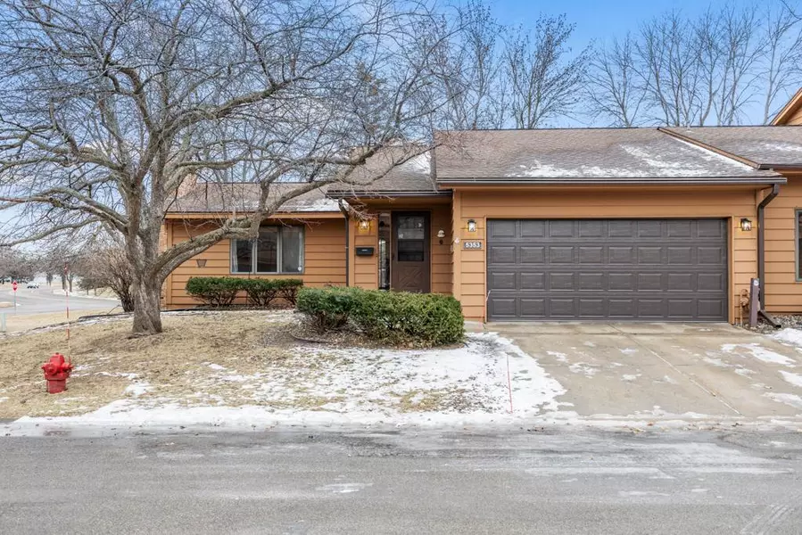 5353 Upper 147th ST W, Apple Valley, MN 55124