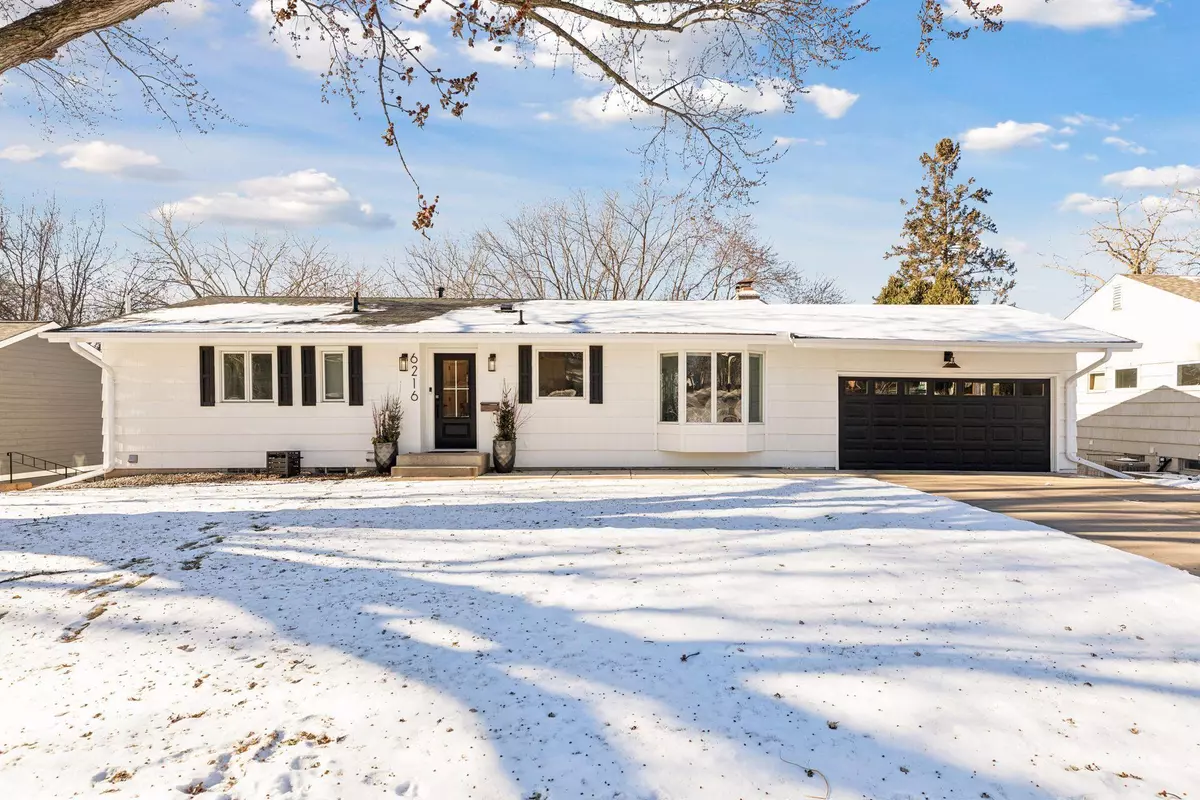 Edina, MN 55436,6216 Hansen RD