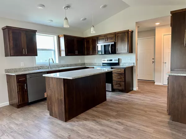 Isanti, MN 55040,722 Cherrywood LN NE