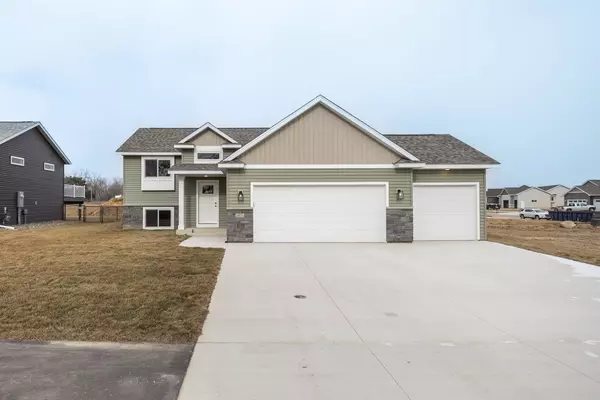 1805 12th Ave NE, Austin, MN 55912