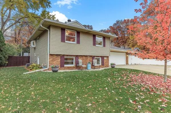 Coon Rapids, MN 55433,1325 97th AVE NW