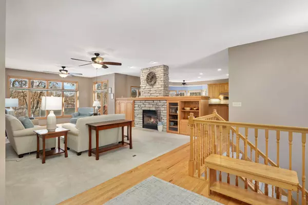 Champlin, MN 55316,10422 Hidden Oaks LN N