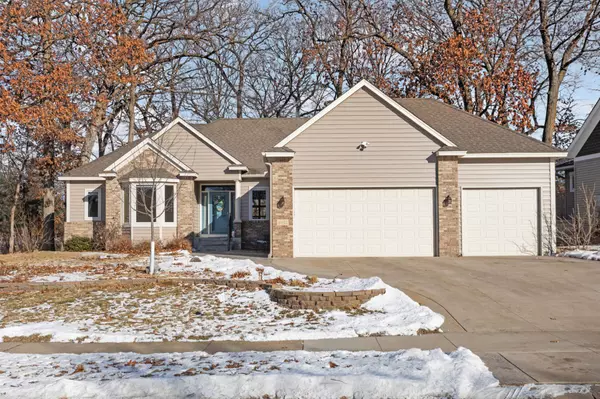 10422 Hidden Oaks LN N, Champlin, MN 55316