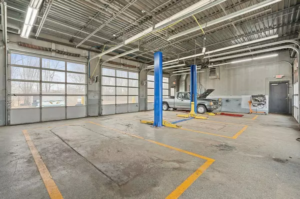 Andover, MN 55304,1353 172nd LN NE