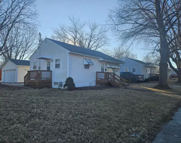 1517 Margaretha AVE, Albert Lea, MN 56007