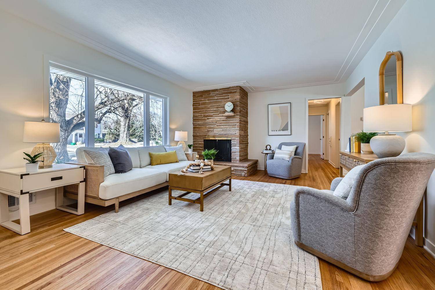 Edina, MN 55435,6905 Creston RD