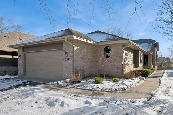 18023 Judicial WAY S, Lakeville, MN 55044