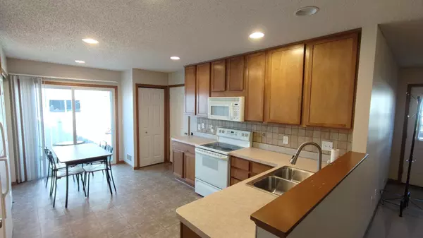 Hugo, MN 55038,4970 149th ST N #3