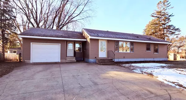 508 Sunnyside CIR, Farmington, MN 55024