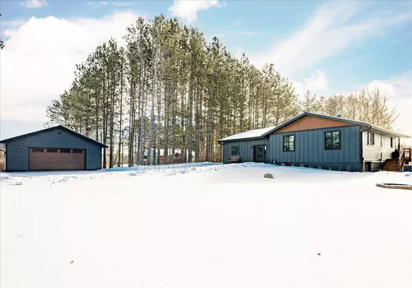 29 Himango RD, Esko, MN 55733