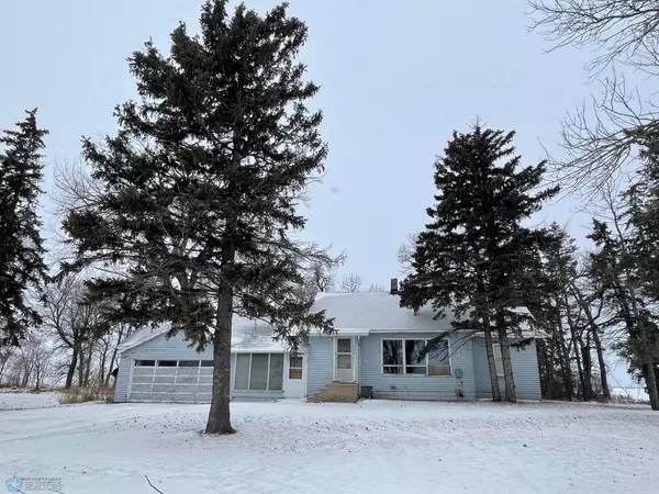 15390 Highway 13, Wyndmere, ND 58081