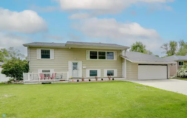 West Fargo, ND 58078,324 Cherry CT