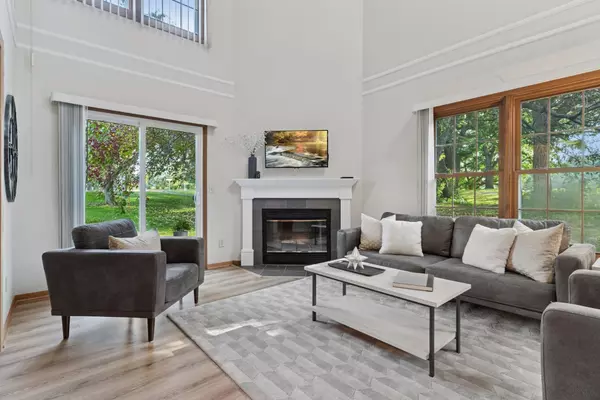 Lauderdale, MN 55108,1652 Rose Hill CIR